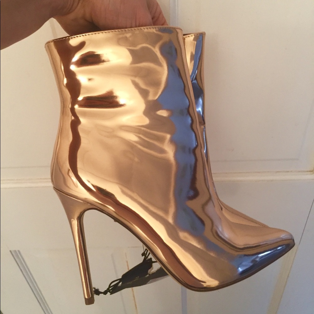 ❤️Mirrored ankle boots